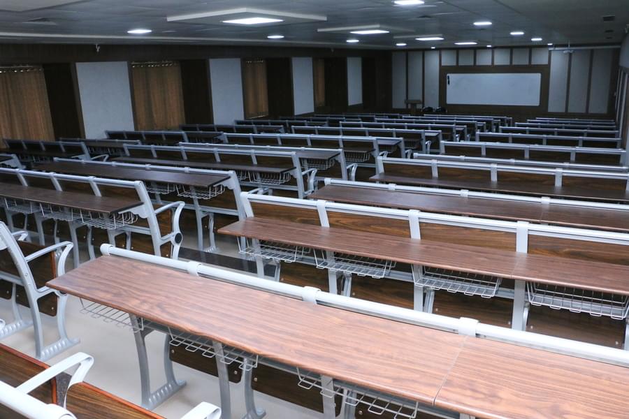 Atmiya University Rajkot Seminar Hall photo 4